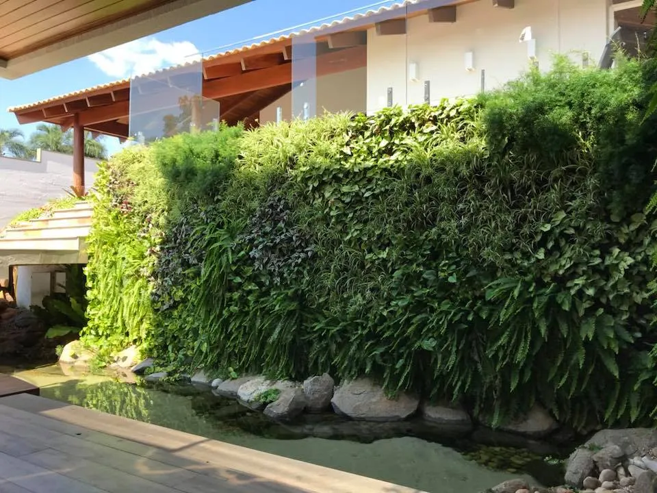 Jardim vertical WallGreen Brasil - irrigação automática