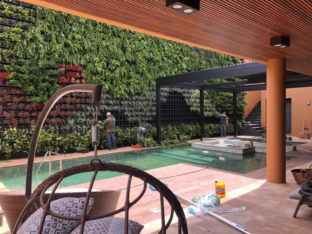 Jardim vertical WallGreen - Obras Brasil